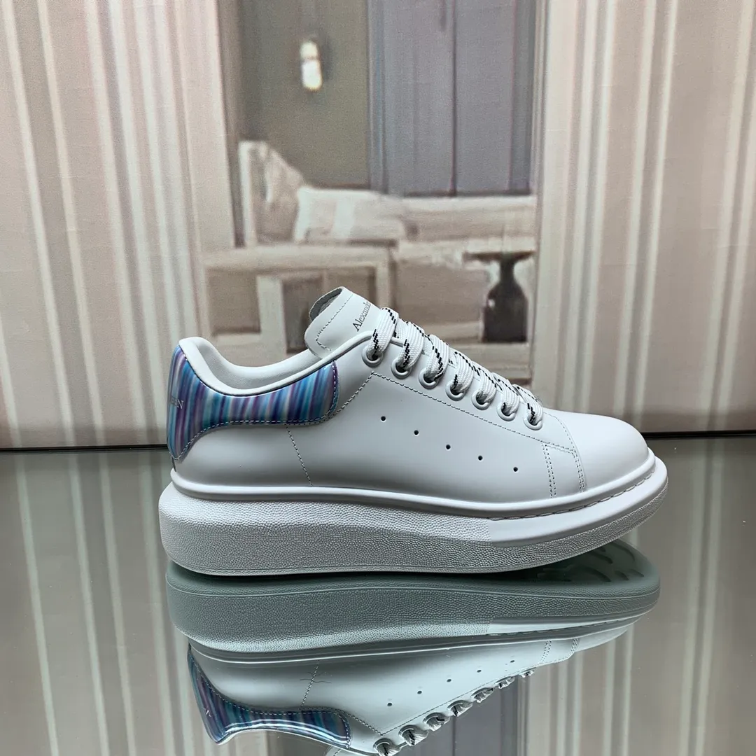 👟👟Ex-factory price 560👟👟 Professional McQueen factory. Top version. Couple style Alexander McQUEEN high version has been upgraded to the highest quality again✅ 💪McQueen Spring, Summer, Autumn and Winter top version Purchasing level✅ Recruiting national online and offline agents to join🤝 🏆Fabric: Original materials imported from Italy. Texture, water-resistant and non-discoloring 🏆Inner lining: ️A-grade Italian imported lining resistant to dirt, sweat-absorbent, breathable and comfortable 🏆Foot pads: top-grade imported Italian super-soft cowhide leather 🏆Outsole: PU+counter 1:1 🏆Shoe box: original white box. Plus white flip cover for double-layer protection. Cloth bag. Handbag. Certificate of 1:1 mold opening, 4-piece set. Delivered with a pair of shoelaces. 🖕🏿🖕🏿🖕🏿 You can choose any pair of shoelaces in any color of our factory 🏆Code number: women's 34-41. men's 38-46 🏆Special remarks (women's code 34.40.41, men's code 38.45.46 is customized, no returns or exchanges) Win-win cooperation 🤝